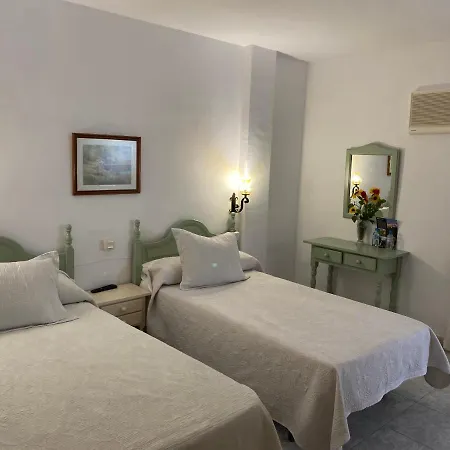 Meson Fuente Del Pino Hotel