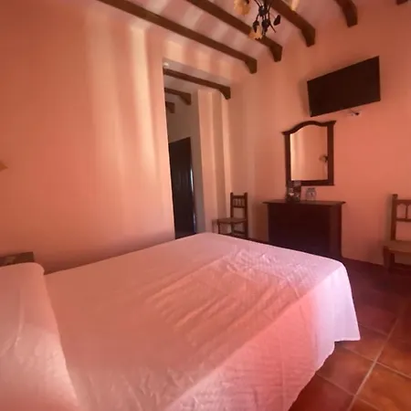 Meson Fuente Del Pino Hotel 2*