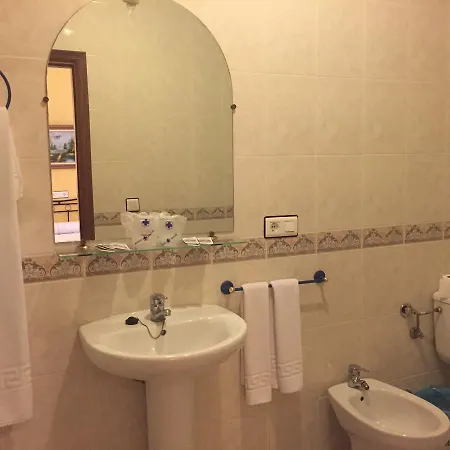 Hotel Meson Fuente Del Pino