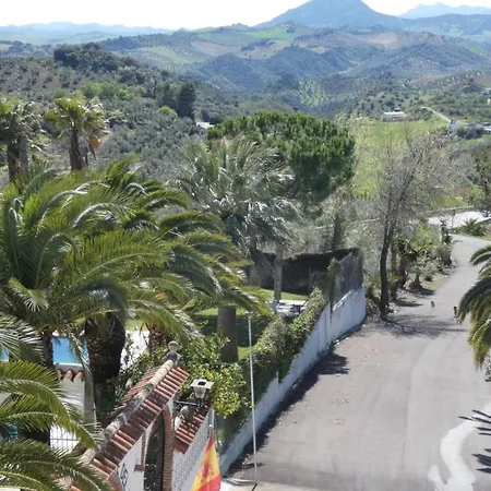Meson Fuente Del Pino Hotel 2*